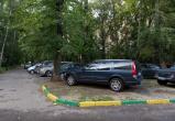 Депутаты ЗСО предлагают наказывать за парковку на газонах