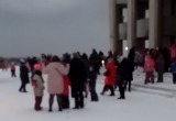 Эвакуация Дворца металлургов из-за сигнала о минировании попала на видео