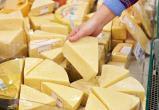 Похитительницы сыра отправились прямиком в полицию из супермаркетов Вологды и Череповца