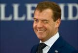 Медведев подписал постановление о повышении платы за ЖКХ