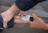 В Череповце потерявший телефон мужчина заявил, что его ограбили