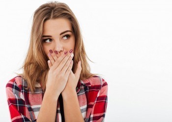 Стоматолог назвал способ победить запах изо рта