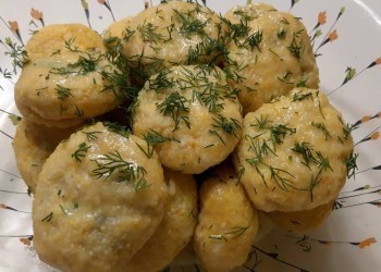 Как приготовить холтмаш – популярное чеченское блюдо из теста с творогом и черемшой