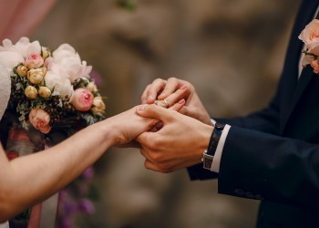 Выйти замуж после 40 лет: как это сделать