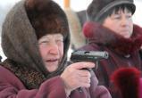 В Кич-Городке пенсионерка с игрушечным пистолетом ограбила одинокую старушку