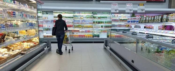 В большинстве российских магазинов сохраняются ограничения на продажу товаров в одни руки