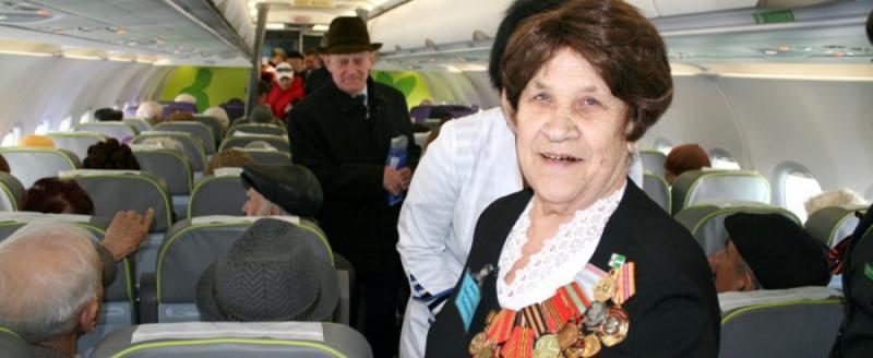 В мае ветераны войны смогут бесплатно путешествовать на самолетах авиакомпании из Череповца