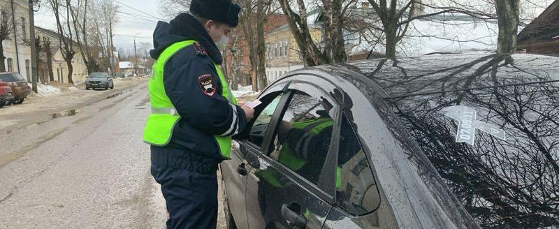 За длинные выходные 140 пешеходов из Череповца нарушили правила дорожного движения