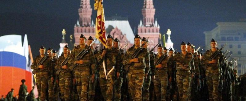 В Кремле поставили точку в вопросе о введении военного положения в России