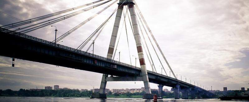 Череповецкая школьница упала в Шексну с Октябрьского моста