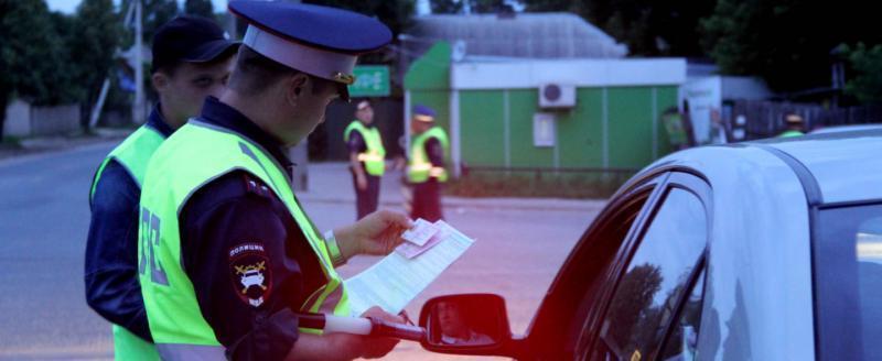 12 нетрезвых автолюбителей поймали полицейские на улицах Череповца за минувшие выходные