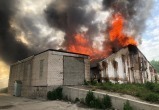 Стали известны причины крупного пожара на территории хлебокомбината в Череповце