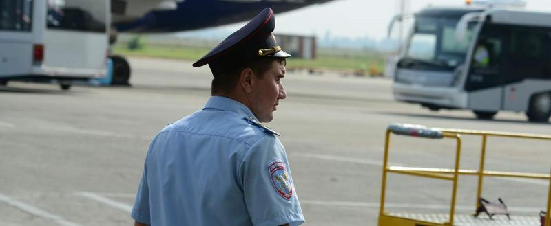 Российским полицейским снова разрешили выезжать за границу