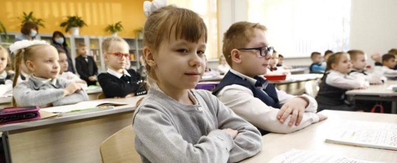 Череповецким школьникам рассказали о продолжительности каникул в новом учебном году
