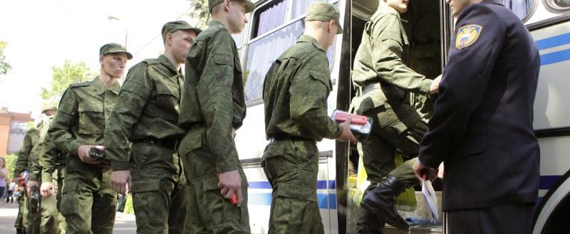 В Кремле высказались по поводу возможного закрытия границ для мужчин