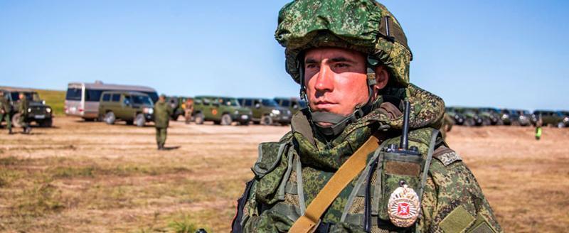 20 российских военнослужащих вернулись на родину из украинского плена