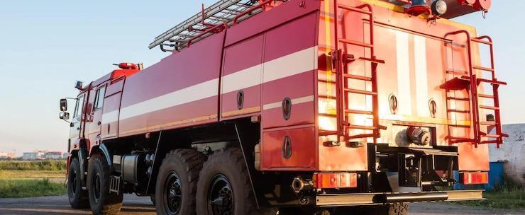 Новые машины и планшеты передали пожарным Череповецкого района 