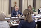 Владимир Путин рассказал о том, что лично разговаривает по телефону с участниками спецоперации