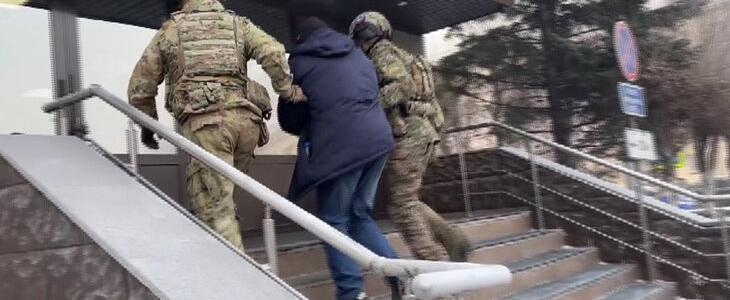 Российского мужчину задержали прямо в аэропорту за попытку вступить в ряды украинских вооруженных сил