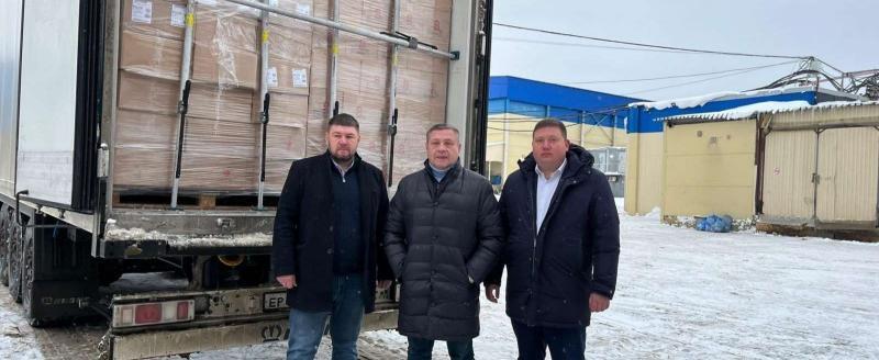 Детям Донбасса отправили 20 тонн вологодского мороженого