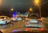 Два человека получили травмы в результате массового ДТП на Октябрьском мосту