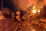 Крупный пожар площадью 1700 кв.м. ликвидируют в Вологодской области