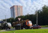 В Зашекснинском районе Череповца легковушка залетела под грузовик