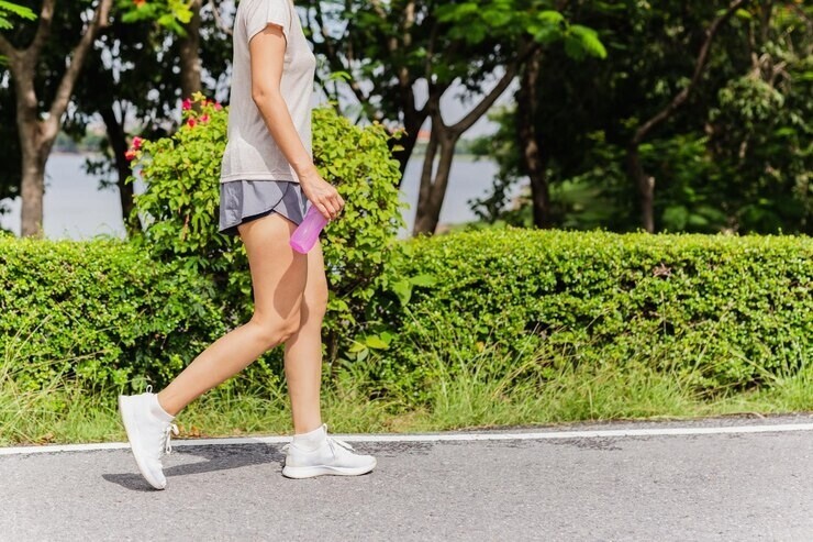Прогулки — натуральное лекарство для ног при варикозе