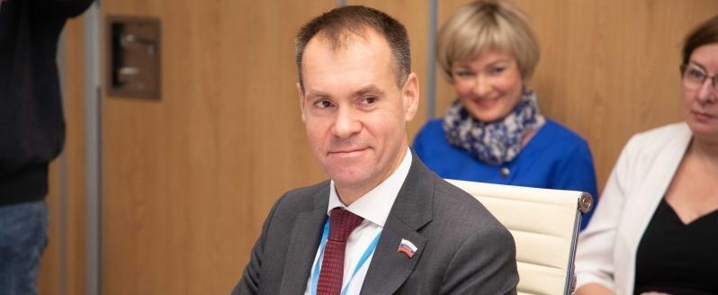 Сергей Жестянников презентовал на конференции ПАСЗР проект «Школа депутатов»