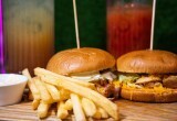 Продукты, которых стоит избегать при варикозе Продукты, которых стоит избегать при варикозе
