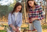 — Твой шашлык даже собака есть не хочет! — фыркнула сестра жены