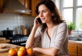 Вы дома не наедайтесь, я целый стол наготовила, – говорила золовка, приглашая нас в гости 