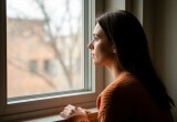 У моего дяди жизнь сложилась не очень хорошо, я пыталась его поддерживать и стала предателем для всей семьи