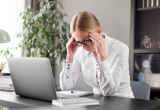 Как не выгореть на работе: психиатр дала советы по борьбе с эмоциональным истощением