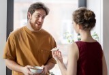 – Наелся? А теперь собирай вещи и уходи! – выгнала мужчину, который думал только о себе