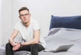 Как только жена получила повышение, она принялась унижать всех родственников