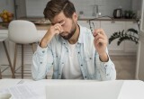 Жена заставляет стирать полиэтиленовые пакеты, устал от ее крохоборства