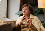 - Окна ты и сама помыть могла бы, - требовала свекровь, когда мы подарили ей технику для уборки в квартире