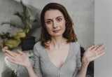 Спустя много лет меня разыскала двоюродная сестра, с которой дружили в детстве, но она сильно изменилась