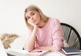 – Скажу ей в последний момент, – все наши планы и мечты проваливались, когда о них узнавала свекровь