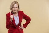 – Настоящий хозяин обязан сам всё делать! – мама доставала моего мужа, которому тяжело давалась «мужская работа»