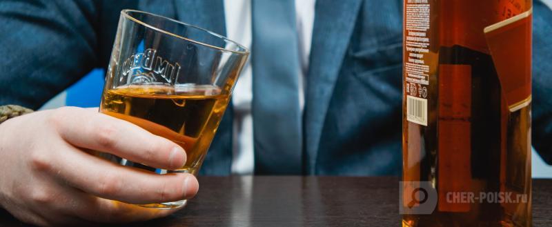 Власти призывают защитить россиян от подорожания алкоголя на Новый год