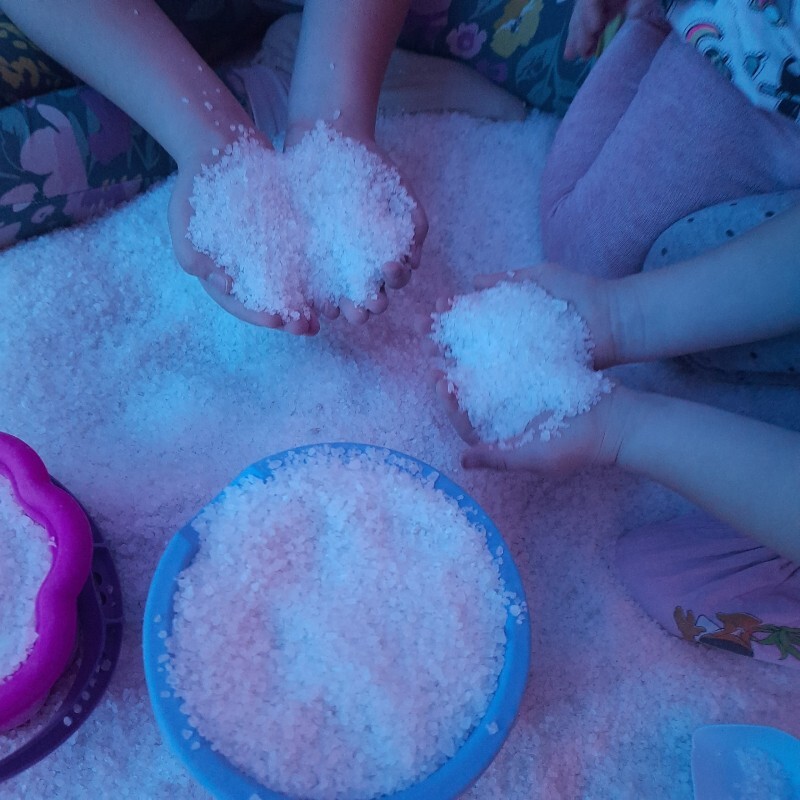 Интересно ли детям в пещере?