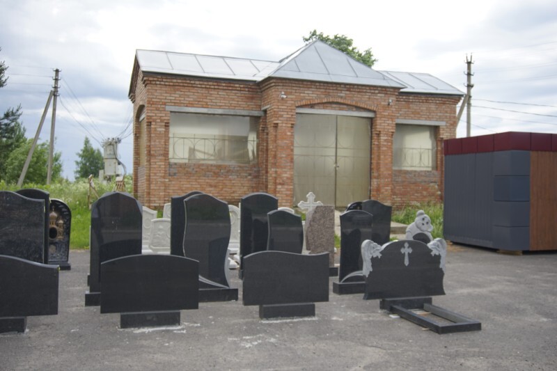 Деньги за место на кладбище: в Вологодской области задержаны экс-руководители «Ритуала»