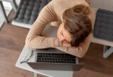 - Я хоть что-то предлагаю, - муж сначала настаивал на декрете, а теперь на работу гонит меня