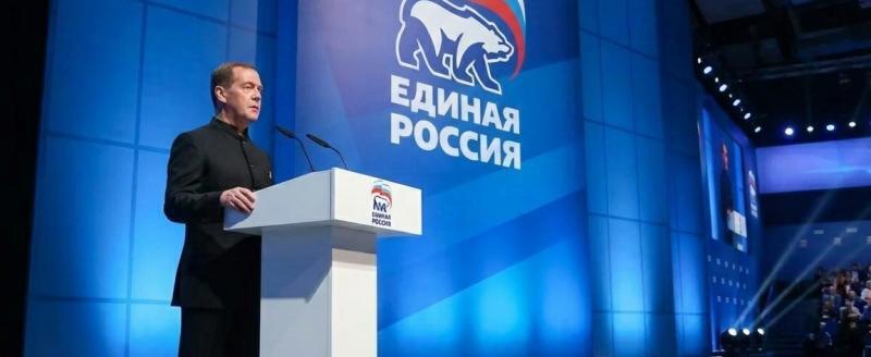Губернатор Вологодской области встретился с Дмитрием Медведевым