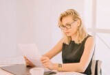 - К тебе здесь хорошо относятся, хоть и работник из тебя никакой, - начальнице не понравилось, что я новую работу ищу
