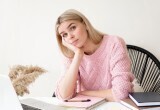 - Представь, что меня дома нет! - племянница работает удаленно и раздражается, если ее даже на минуту отвлекают