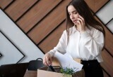 - Мне за это тоже не доплачивают, - коллега стала на себя лишнее брать, уставать, а виноваты мы