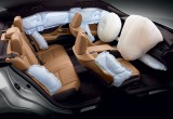 Lexus начинает продажи в России нового поколения элегантного бизнес-седана ES